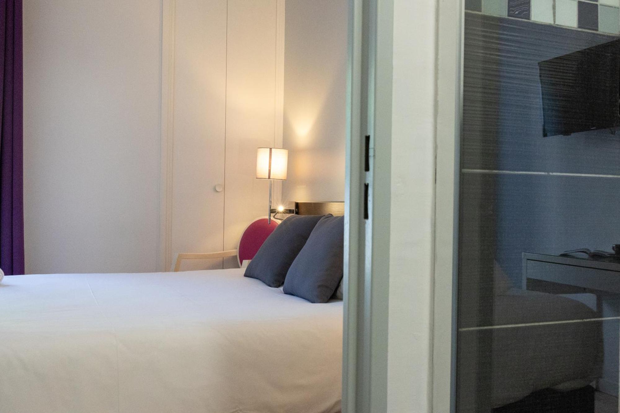 Hotel & Restaurant Perla Riviera วิลล์เนิฟ-ลูเบ ภายนอก รูปภาพ